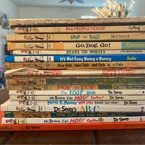Lot of 17 Dr. Suess & Others Bright & Early Beginner Books no duplicates